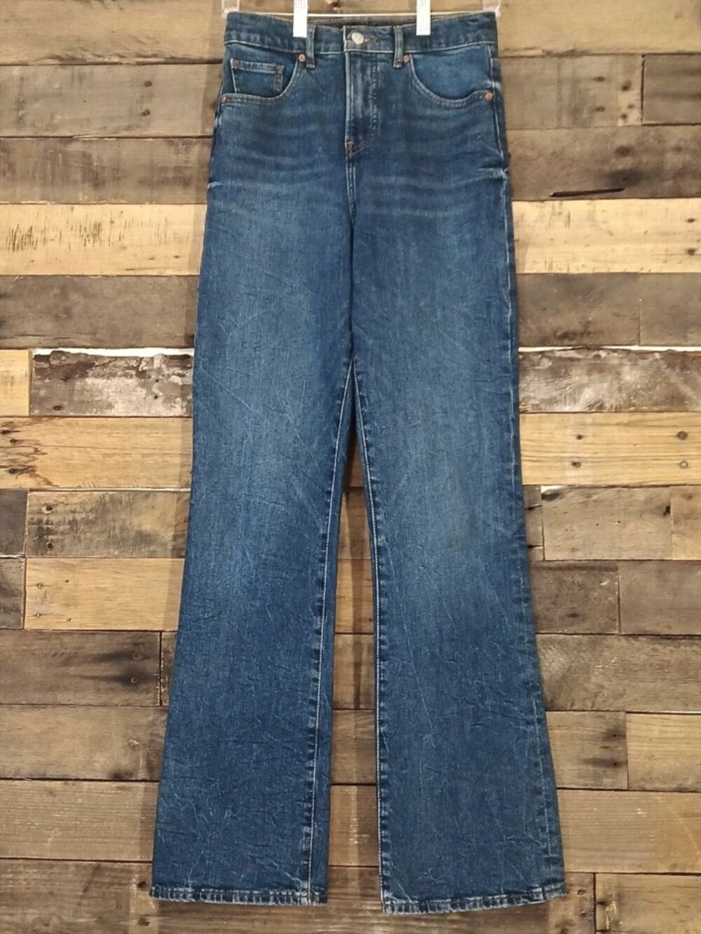 Express Sz 2/26 High Rise 90s Boot Cut Medium Wash Jeans